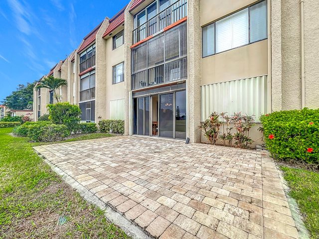 4545 Luxemburg Court 103, Lake Worth, FL 33467