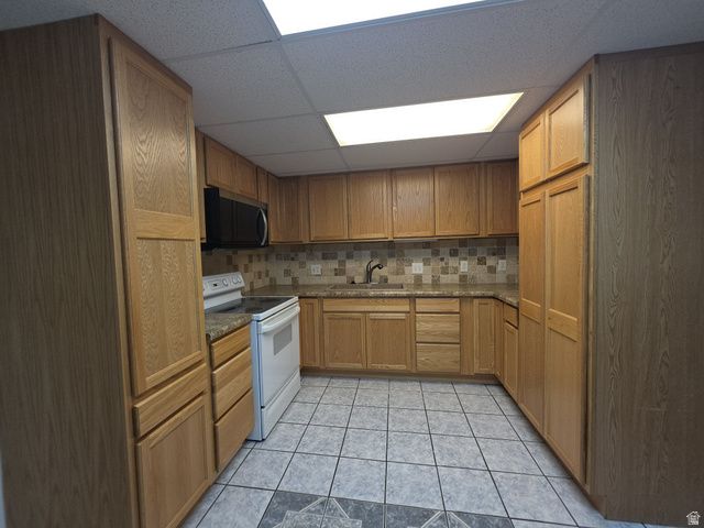 9495 S LOCH AWE DR, South Jordan, UT 84009