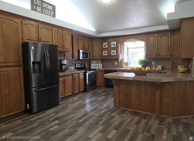 9495 S LOCH AWE DR, South Jordan, UT 84009