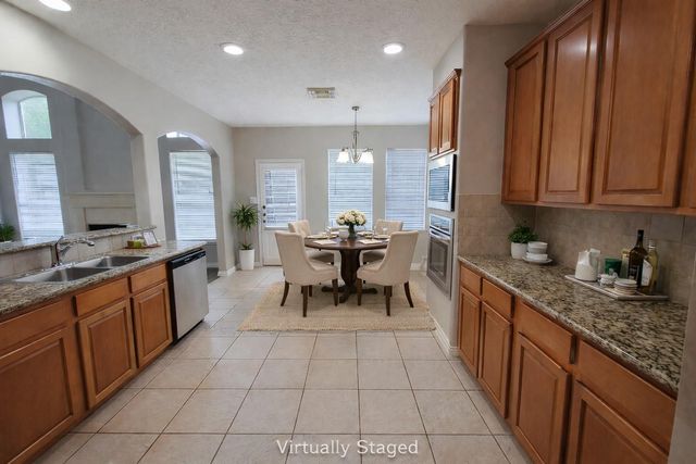 1995 Kingston Cv, League City, TX 77573