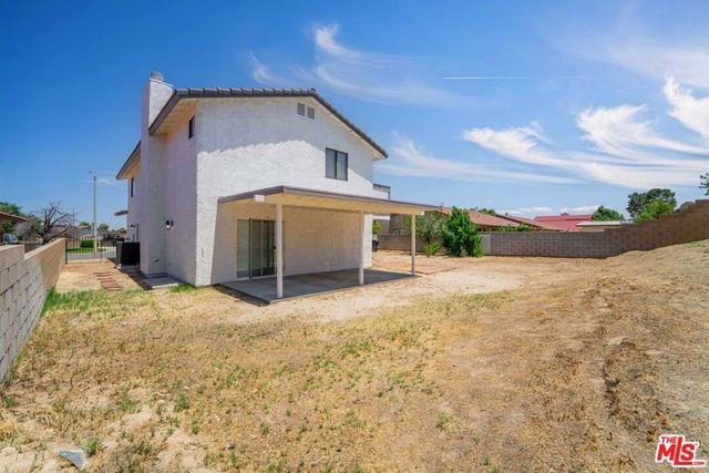 2232 Thomas Avenue, Palmdale, CA 93550