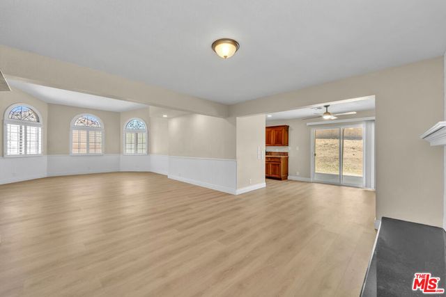 2232 Thomas Avenue, Palmdale, CA 93550
