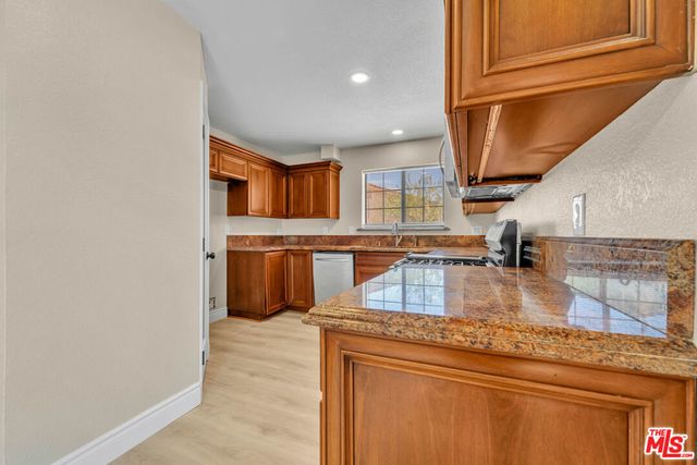 2232 Thomas Avenue, Palmdale, CA 93550