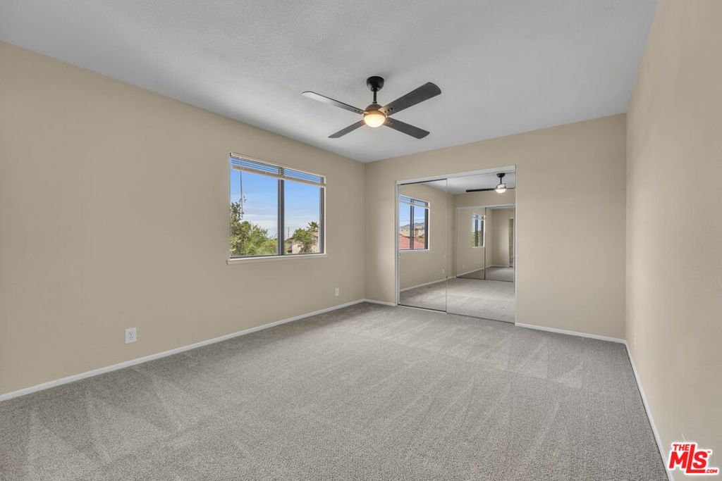 Image 18 of property listing at 2232 Thomas Avenue, Palmdale, CA 93550