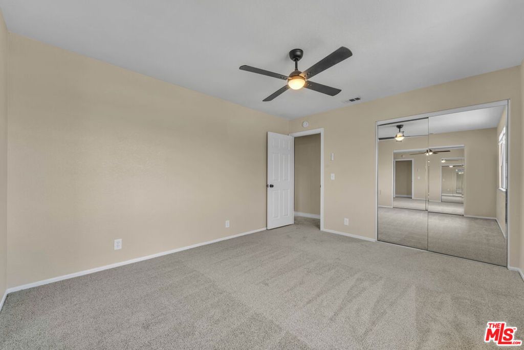 Image 19 of property listing at 2232 Thomas Avenue, Palmdale, CA 93550