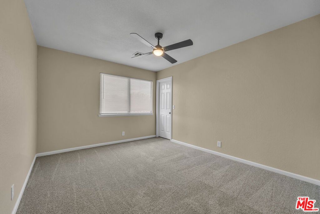 Image 20 of property listing at 2232 Thomas Avenue, Palmdale, CA 93550