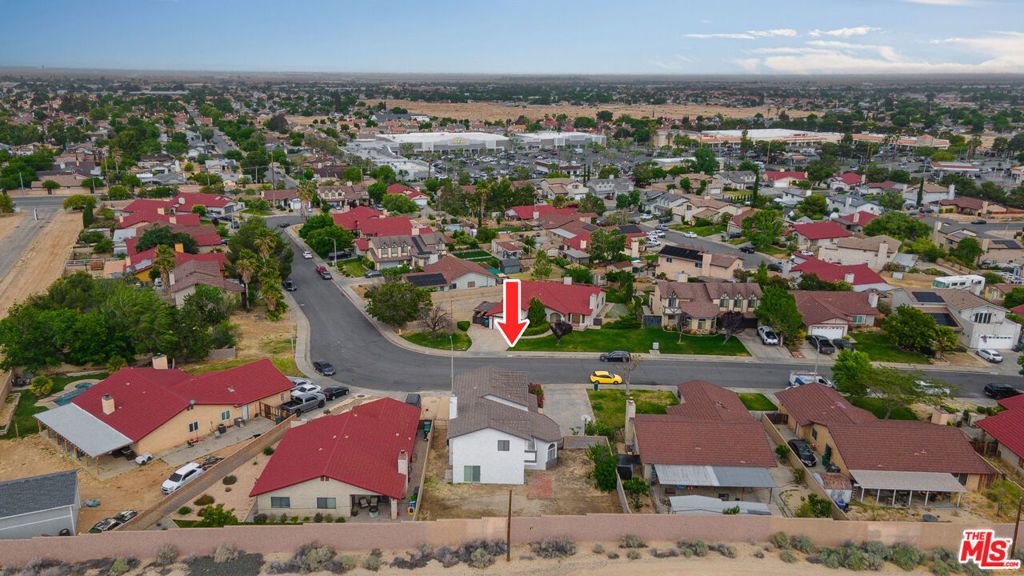 Image 26 of property listing at 2232 Thomas Avenue, Palmdale, CA 93550