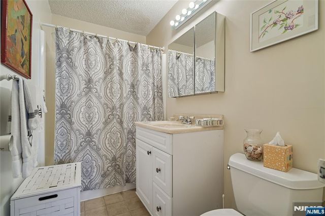 555 North 21M, Fort Lee, NJ 07024