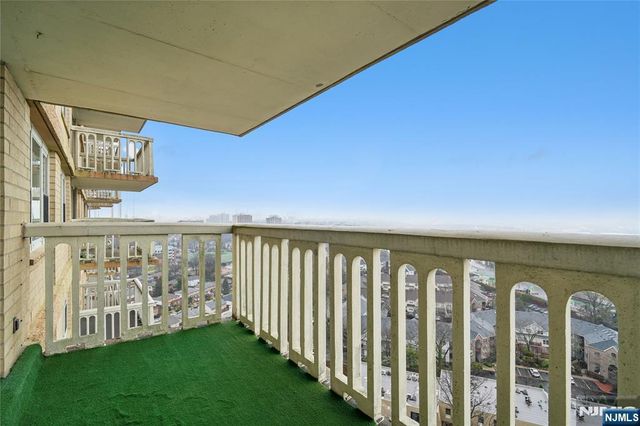 555 North 21M, Fort Lee, NJ 07024