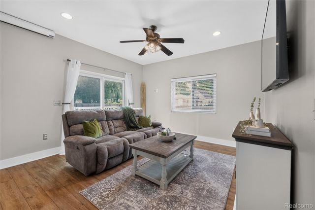 24345 Mary Street, Taylor, MI 48180