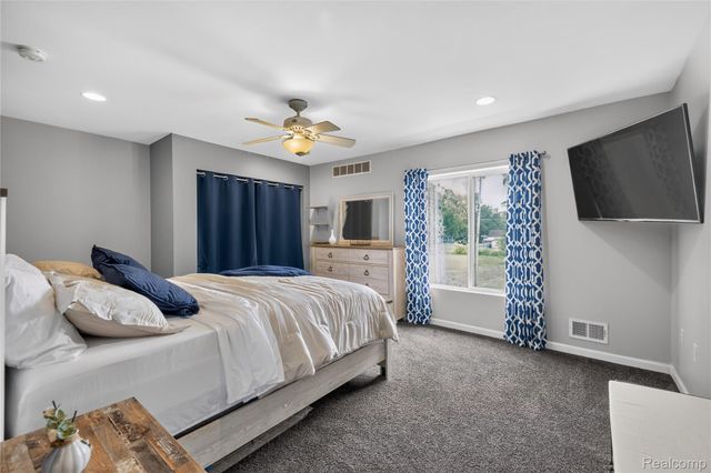 24345 Mary Street, Taylor, MI 48180