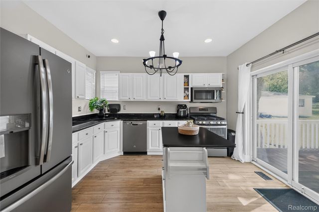 24345 Mary Street, Taylor, MI 48180