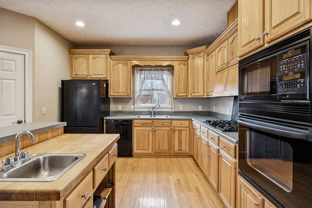 358 Andrew Jackson Blvd, Dowelltown, TN 37059