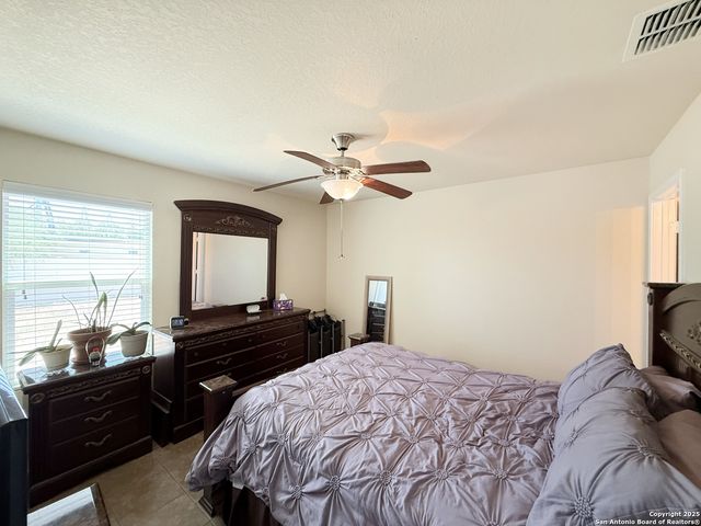 1407 Durango, San Antonio, TX 78245