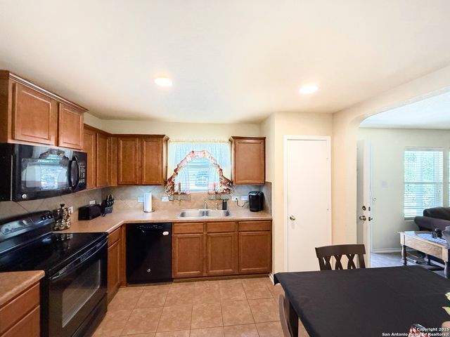 1407 Durango, San Antonio, TX 78245