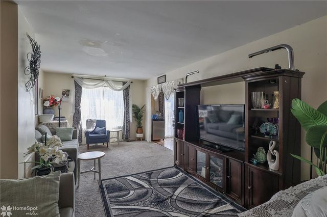 6411 Pioneer Drive, Macungie Boro, PA 18062