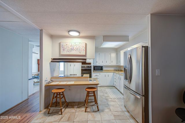 2259 N NICKLAUS Drive N, Mesa, AZ 85215