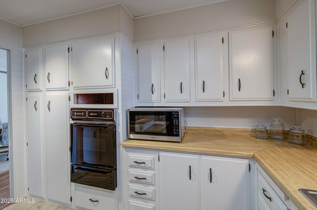 2259 N NICKLAUS Drive N, Mesa, AZ 85215