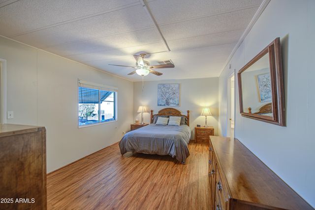 2259 N NICKLAUS Drive N, Mesa, AZ 85215