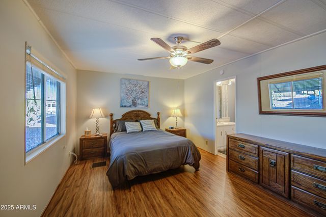 2259 N NICKLAUS Drive N, Mesa, AZ 85215