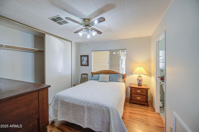 2259 N NICKLAUS Drive N, Mesa, AZ 85215