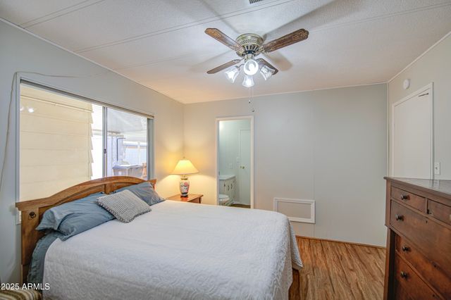 2259 N NICKLAUS Drive N, Mesa, AZ 85215