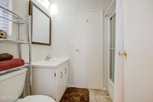 2259 N NICKLAUS Drive N, Mesa, AZ 85215