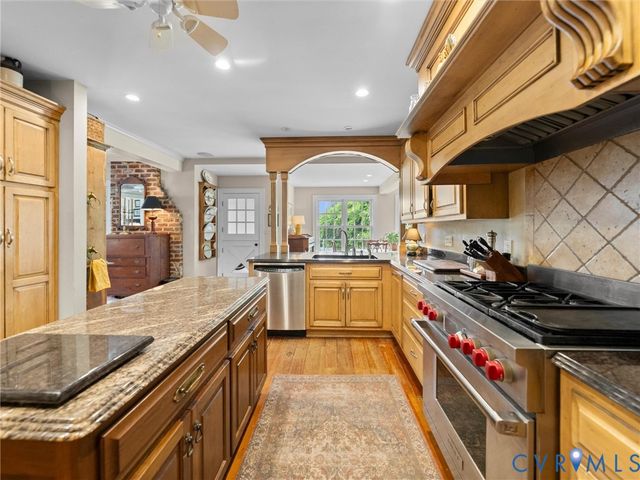 2625 Old Tavern Rd, Powhatan, VA 23139