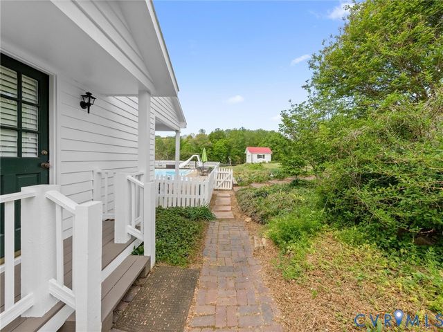 2625 Old Tavern Rd, Powhatan, VA 23139