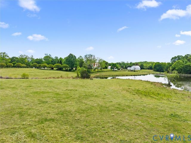 2625 Old Tavern Rd, Powhatan, VA 23139