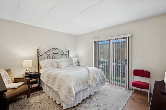 15701 Foxbend Court 1N, Orland Park, IL 60462