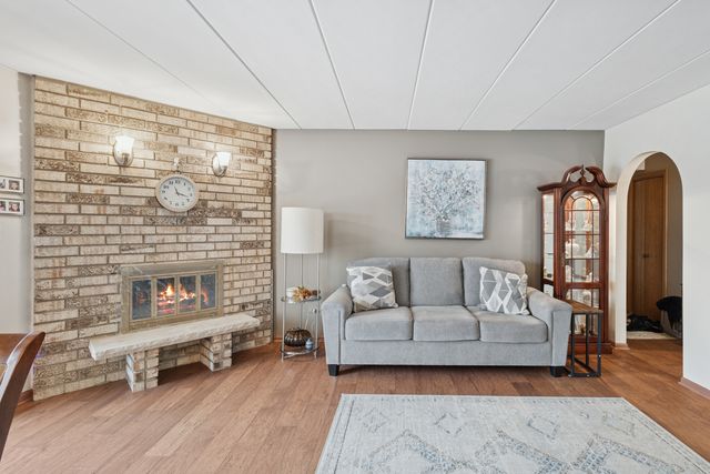 15701 Foxbend Court 1N, Orland Park, IL 60462