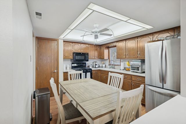 15701 Foxbend Court 1N, Orland Park, IL 60462