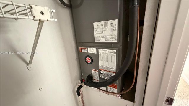 250 E 60th St, Hialeah, FL 33013