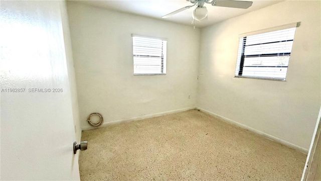 250 E 60th St, Hialeah, FL 33013