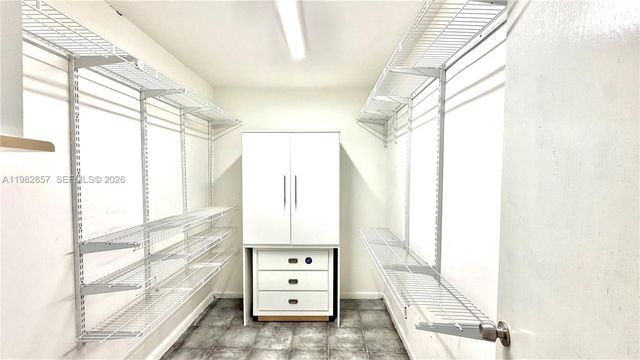 250 E 60th St, Hialeah, FL 33013