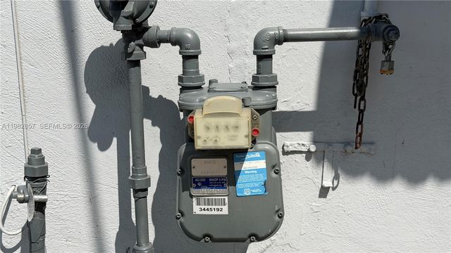 250 E 60th St, Hialeah, FL 33013