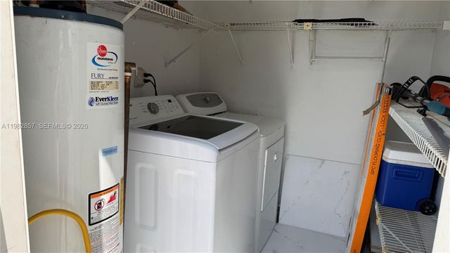 250 E 60th St, Hialeah, FL 33013