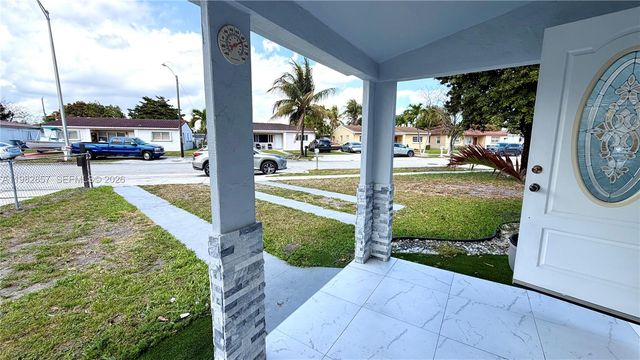 250 E 60th St, Hialeah, FL 33013