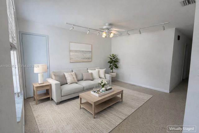 250 E 60th St, Hialeah, FL 33013