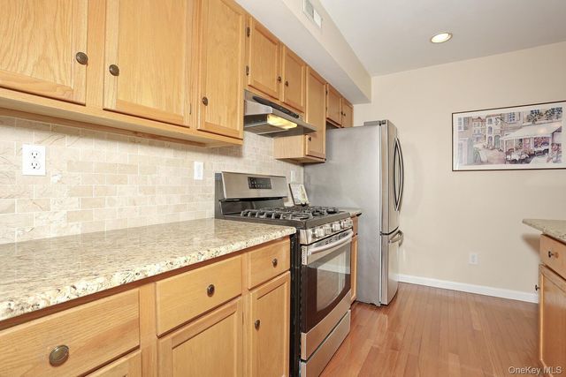 262 E Crooked Hill Road, Pearl River, NY 10965