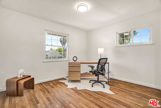 6525 Lubao Avenue, Woodland Hills, CA 91367