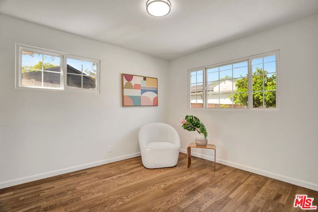 6525 Lubao Avenue, Woodland Hills, CA 91367