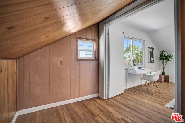 6525 Lubao Avenue, Woodland Hills, CA 91367