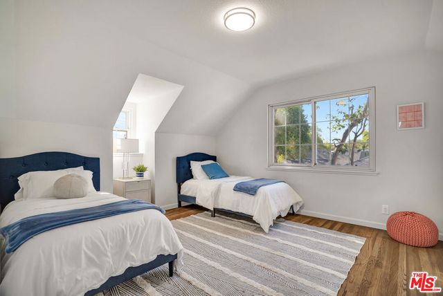 6525 Lubao Avenue, Woodland Hills, CA 91367