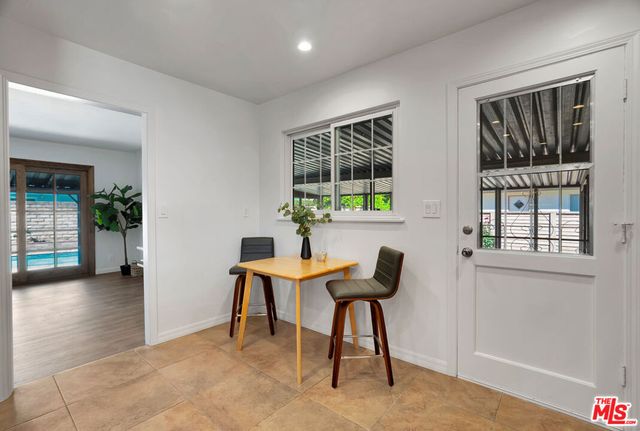 6525 Lubao Avenue, Woodland Hills, CA 91367