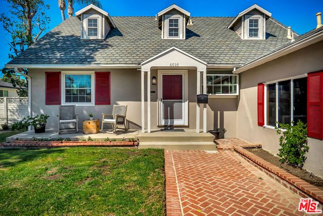 6525 Lubao Avenue, Woodland Hills, CA 91367