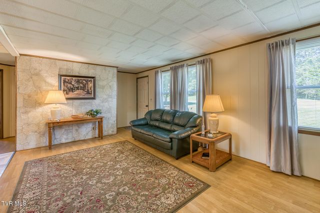 201 Derby Drive, Kingsport, TN 37660