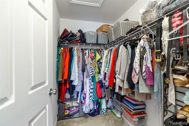 29675 Nottingham Circle, Livonia, MI 48152