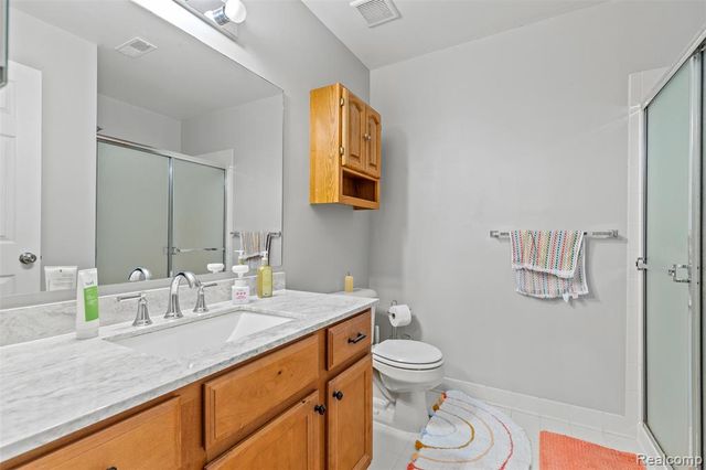 29675 Nottingham Circle, Livonia, MI 48152